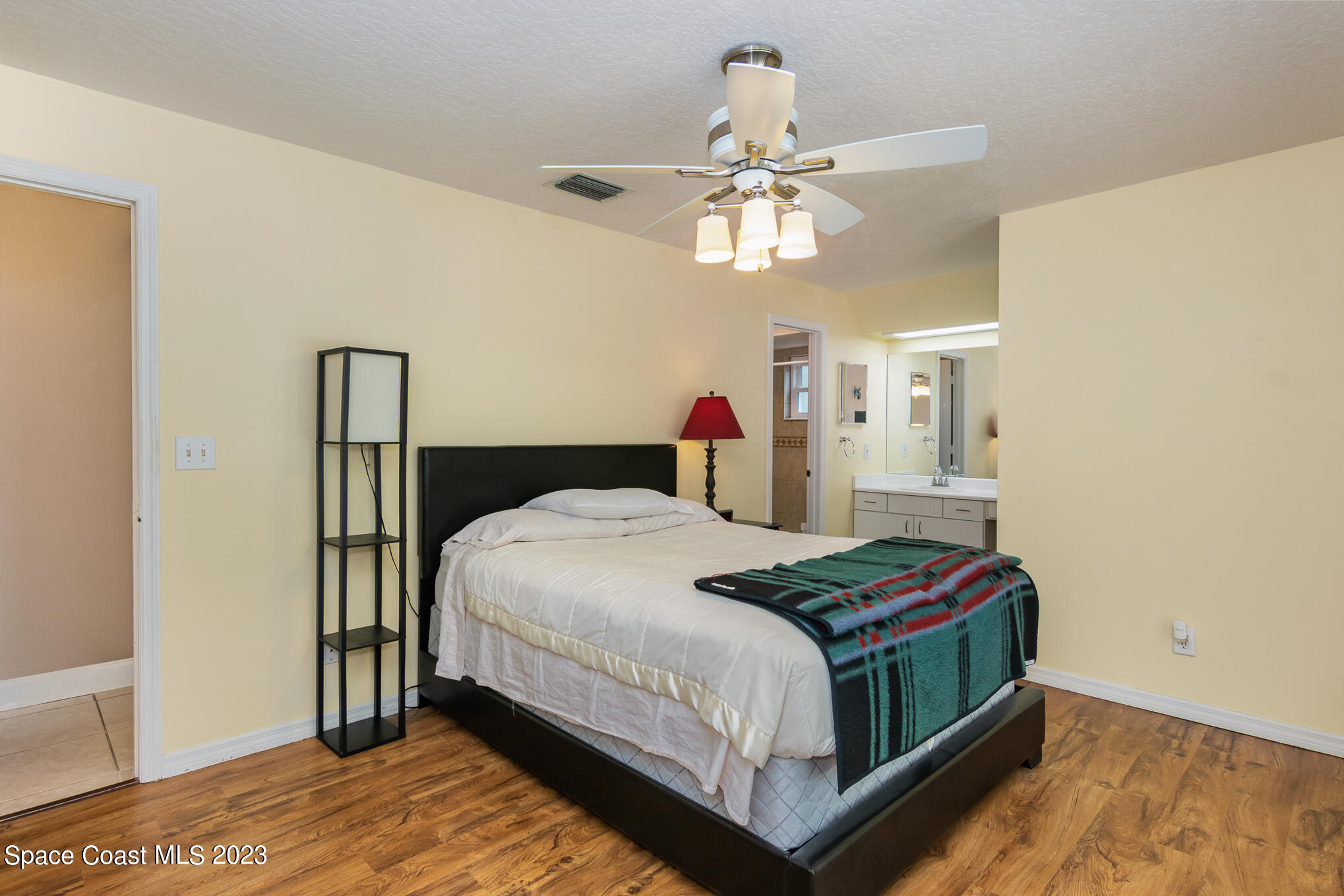 190 Tucson Road Southwest Palm Bay, FL 32908 - Photo 10 of 22 Primary Bedroom