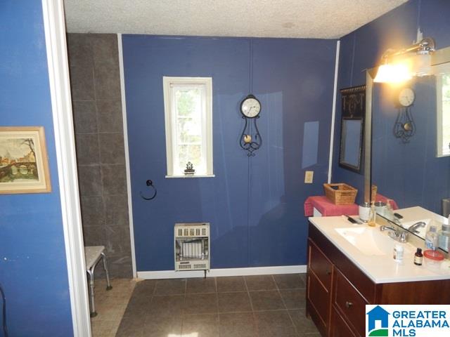 405 St Smith Circle Cropwell, AL 35054 - Photo 11 of 34