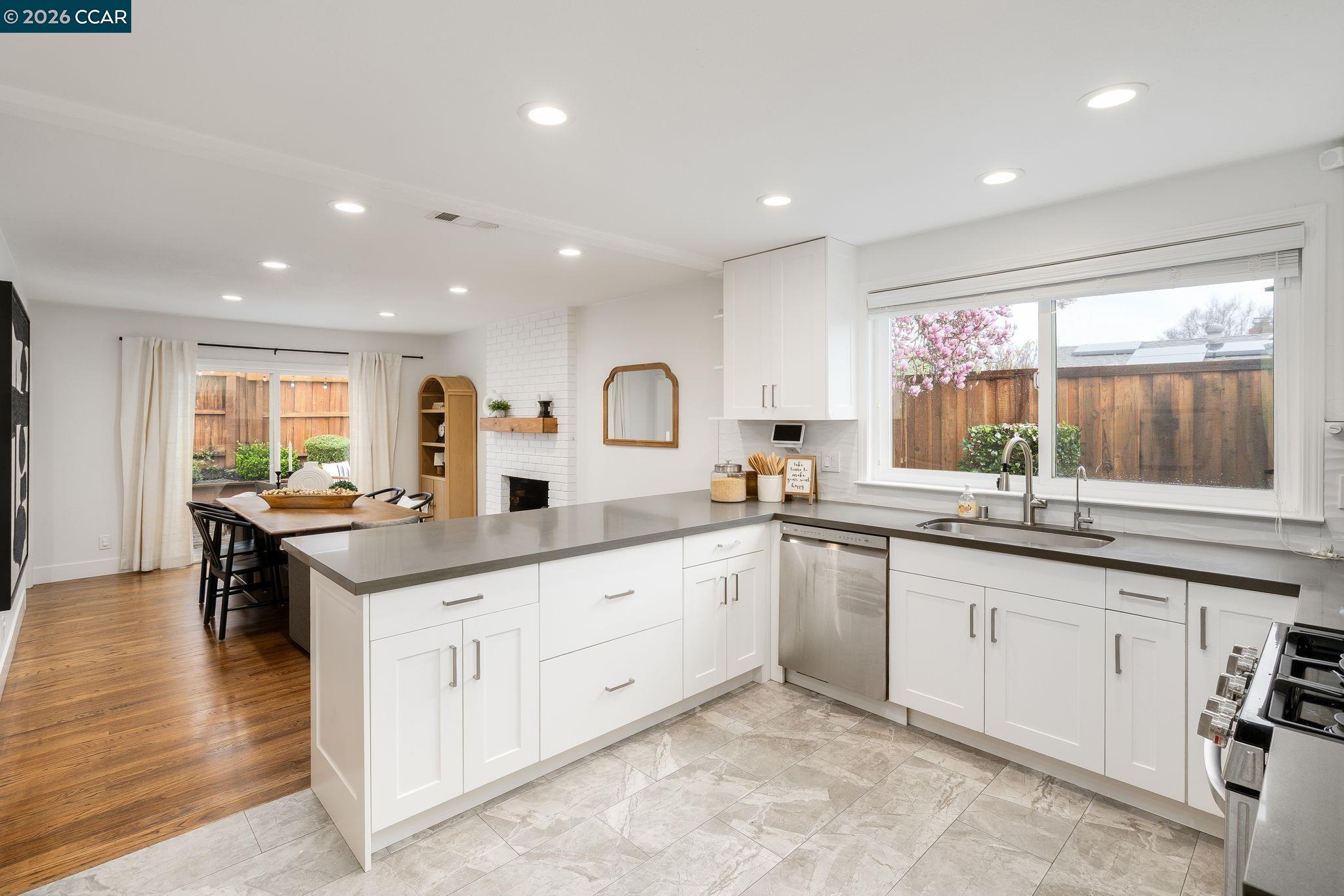 9695 Ashby Way San Ramon, CA 94583 - Photo 6 of 31