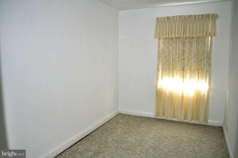 3709 Ina Avenue Baltimore, MD 21206 - Photo 9 of 21 Bedroom