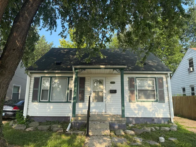 $120,000 | 22436 Cushing Avenue, Eastpointe, MI 48021