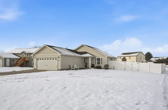 $360,000 | 1615 East Laigo Court, Deer Park, WA 99006