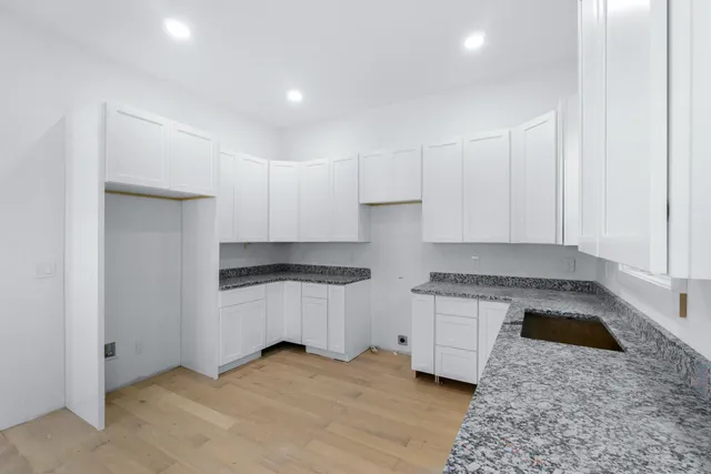 $550,000 | 2006 East 12th Street, Chattanooga, TN 37404