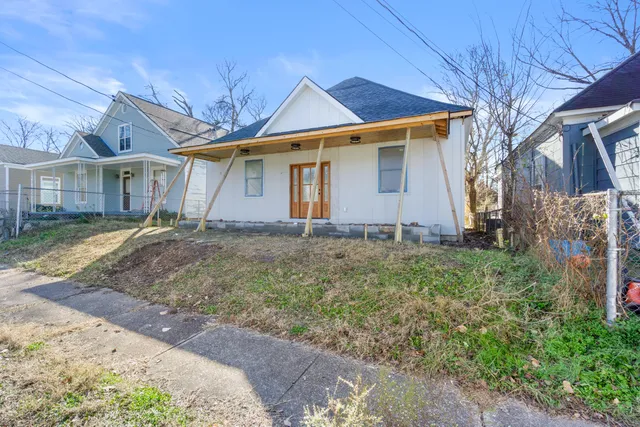 $550,000 | 2006 East 12th Street, Chattanooga, TN 37404