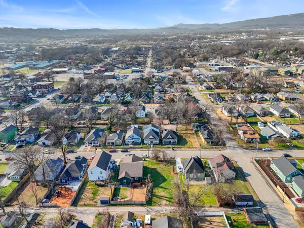 $544,000 | 2006 East 12th Street, Chattanooga, TN 37404
