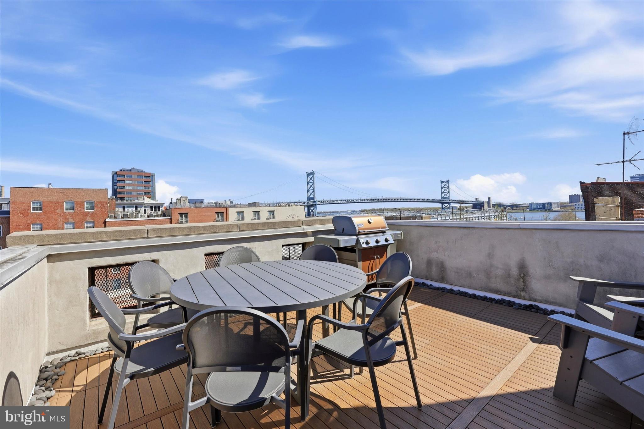 112 Market Street, Unit 3 Philadelphia, PA 19106 - Photo 19 of 21
