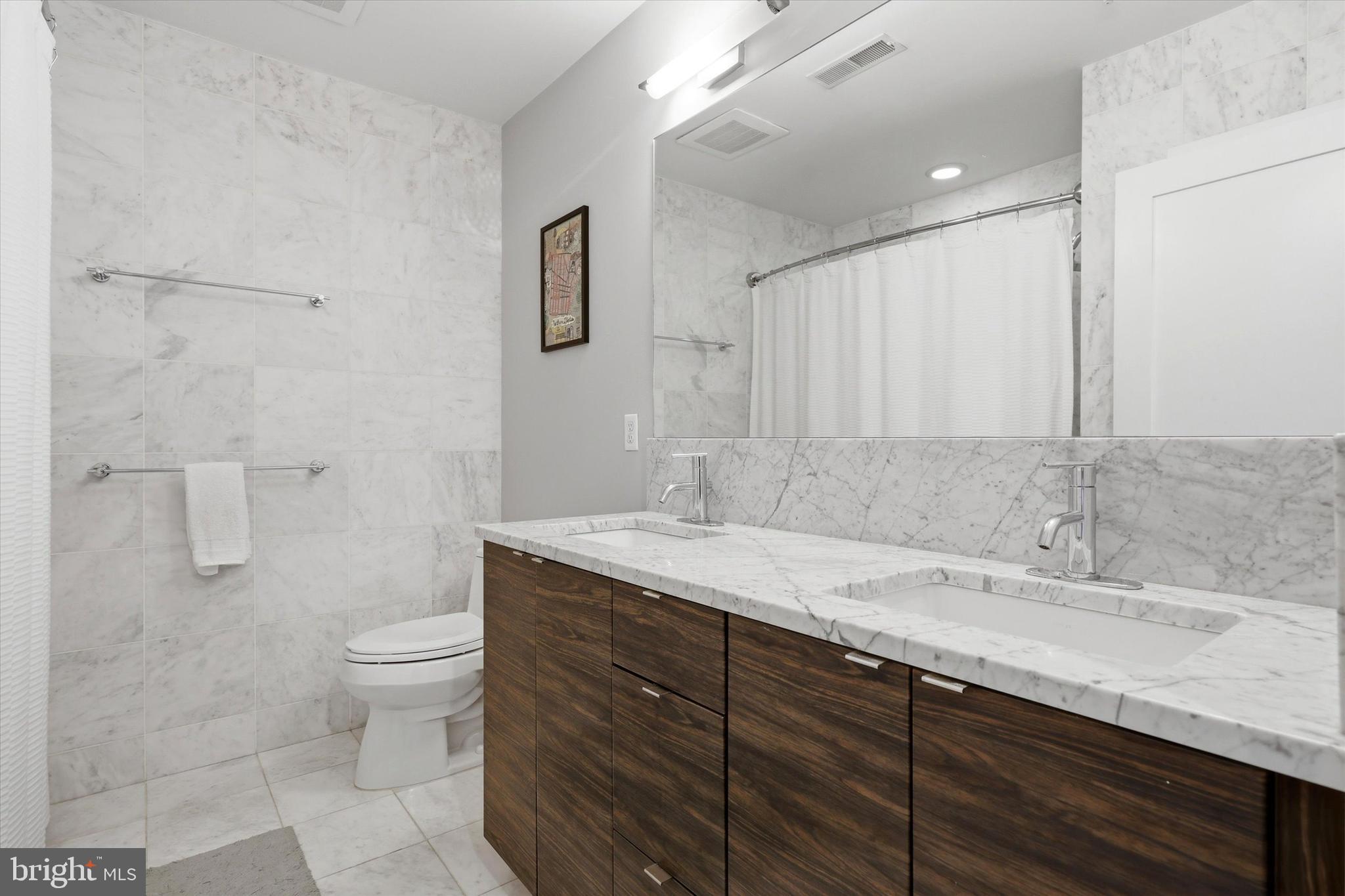 112 Market Street, Unit 3 Philadelphia, PA 19106 - Photo 9 of 21