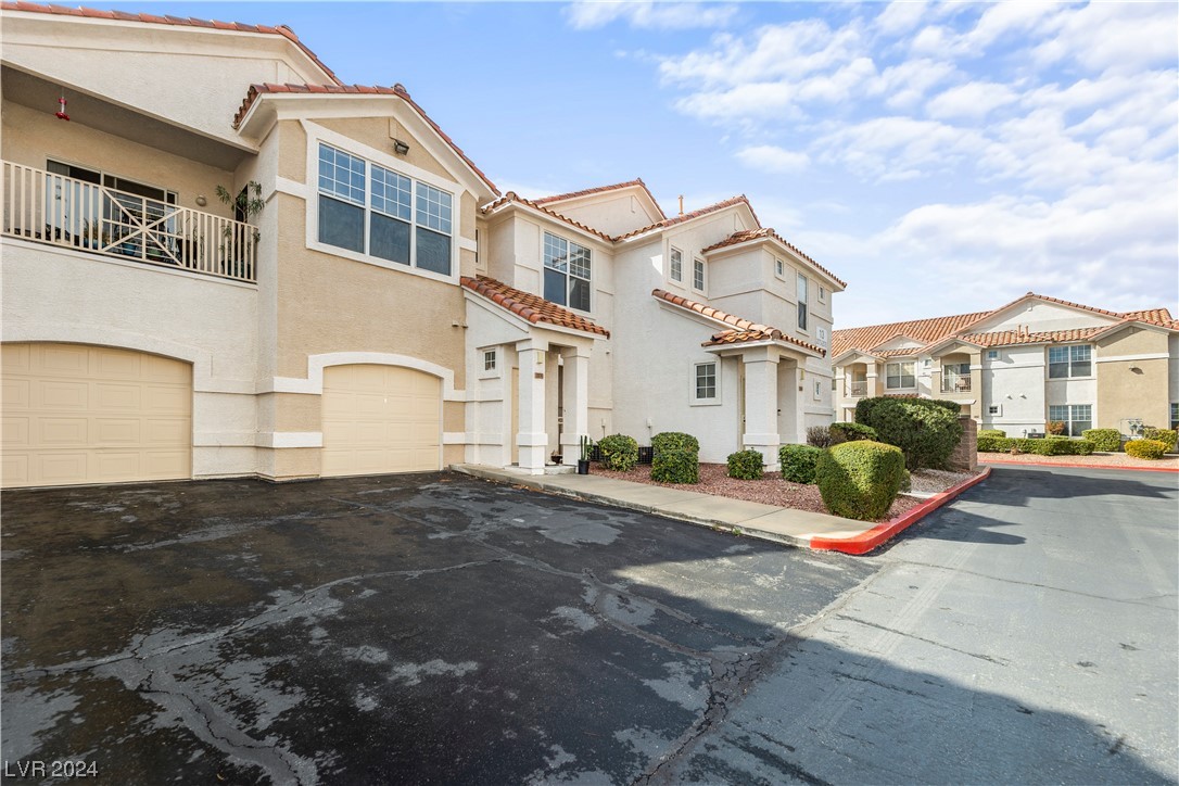 8555 West Russell Road, Unit 2074 Las Vegas, NV 89113 - Photo 4 of 22 Gallery Image 4