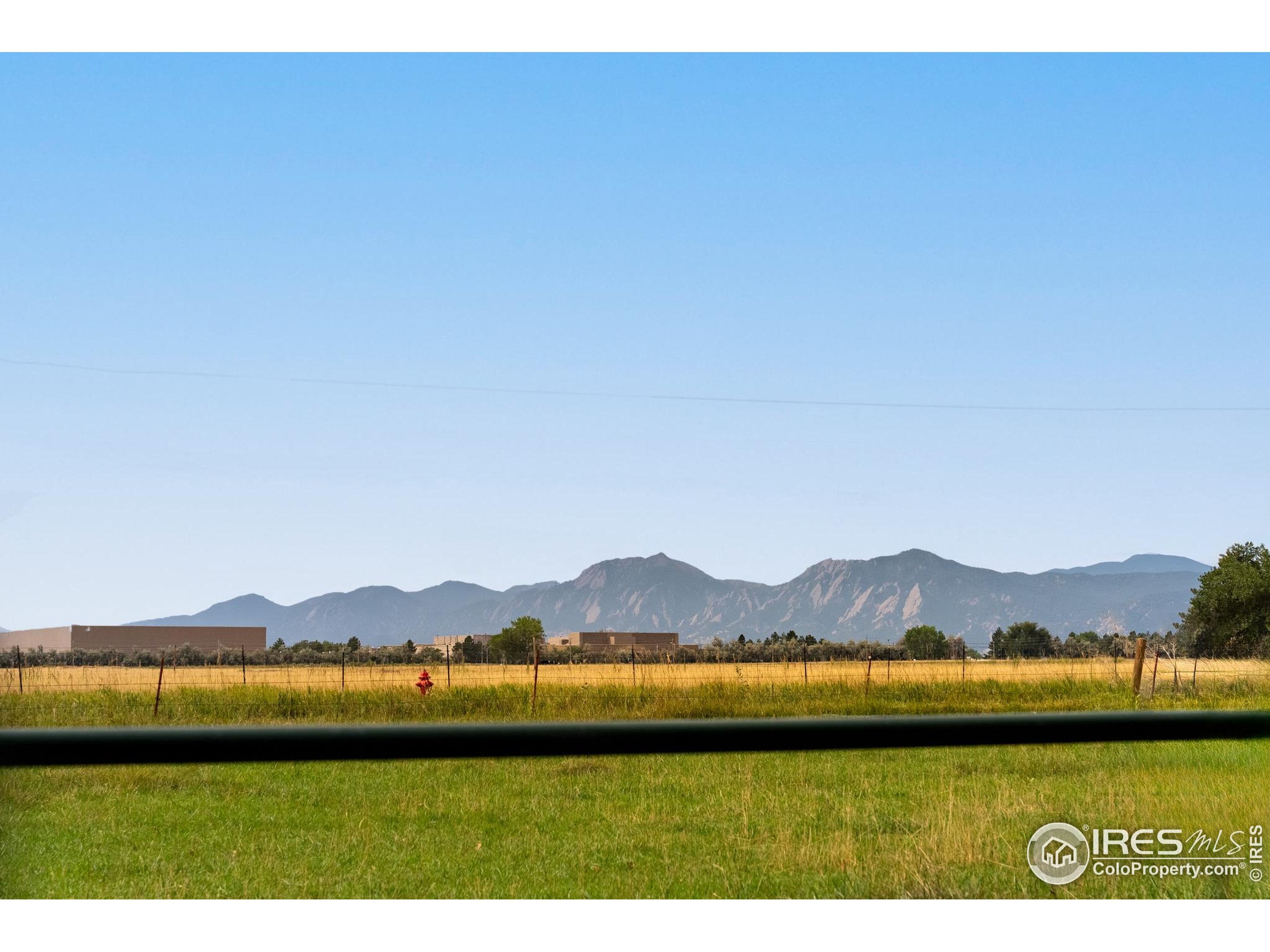 6789 Niwot Road Longmont, CO 80503 - Photo 2 of 28 a view of lake and mountain