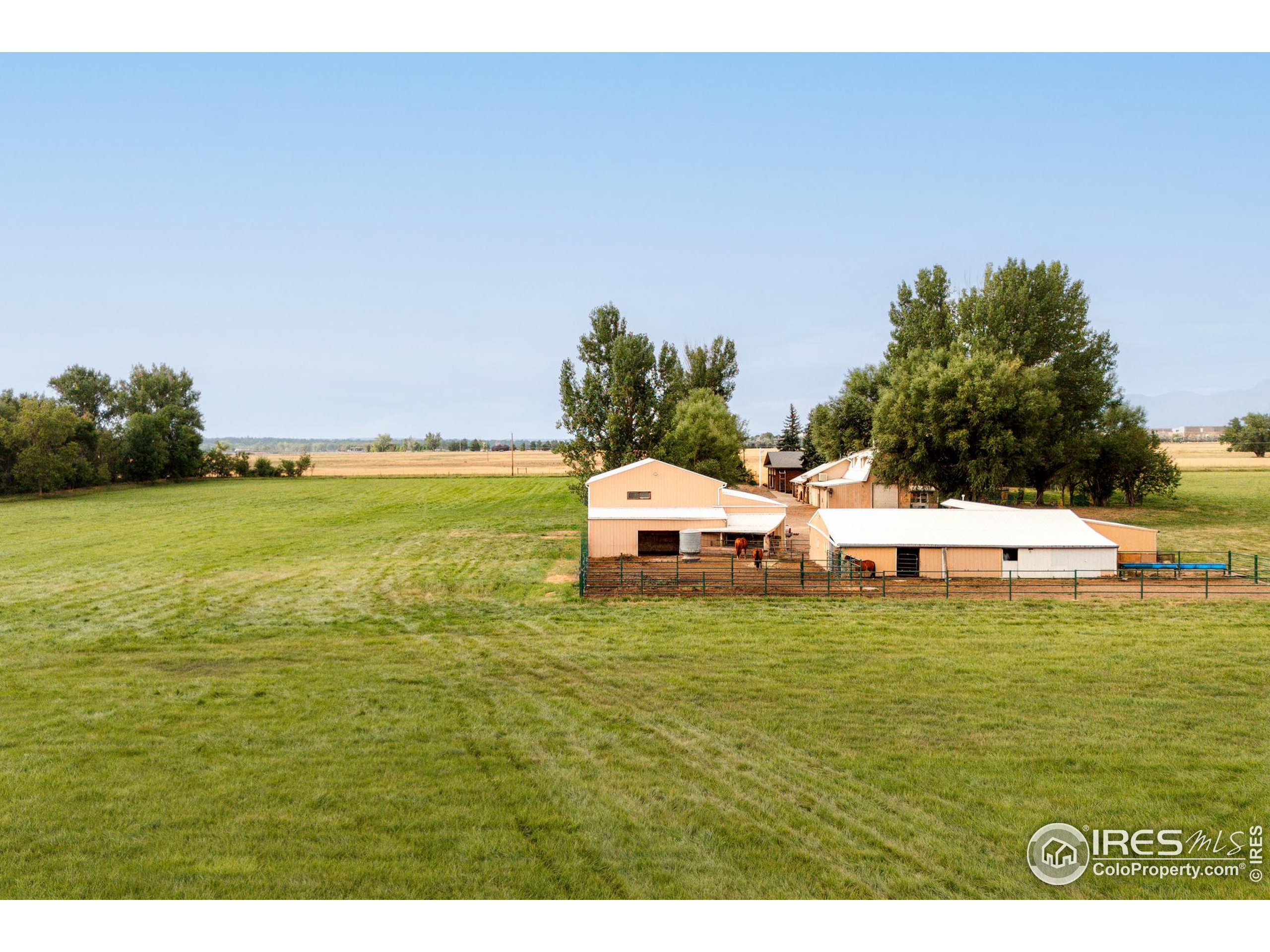 6789 Niwot Road Longmont, CO 80503 - Photo 4 of 28 a view of a ocean view