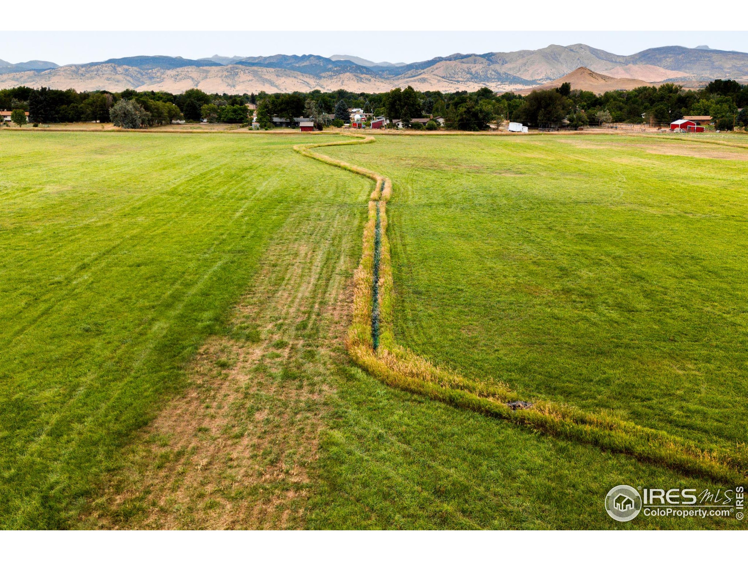 6789 Niwot Road Longmont, CO 80503 - Photo 5 of 28 a view of an ocean from a mountain