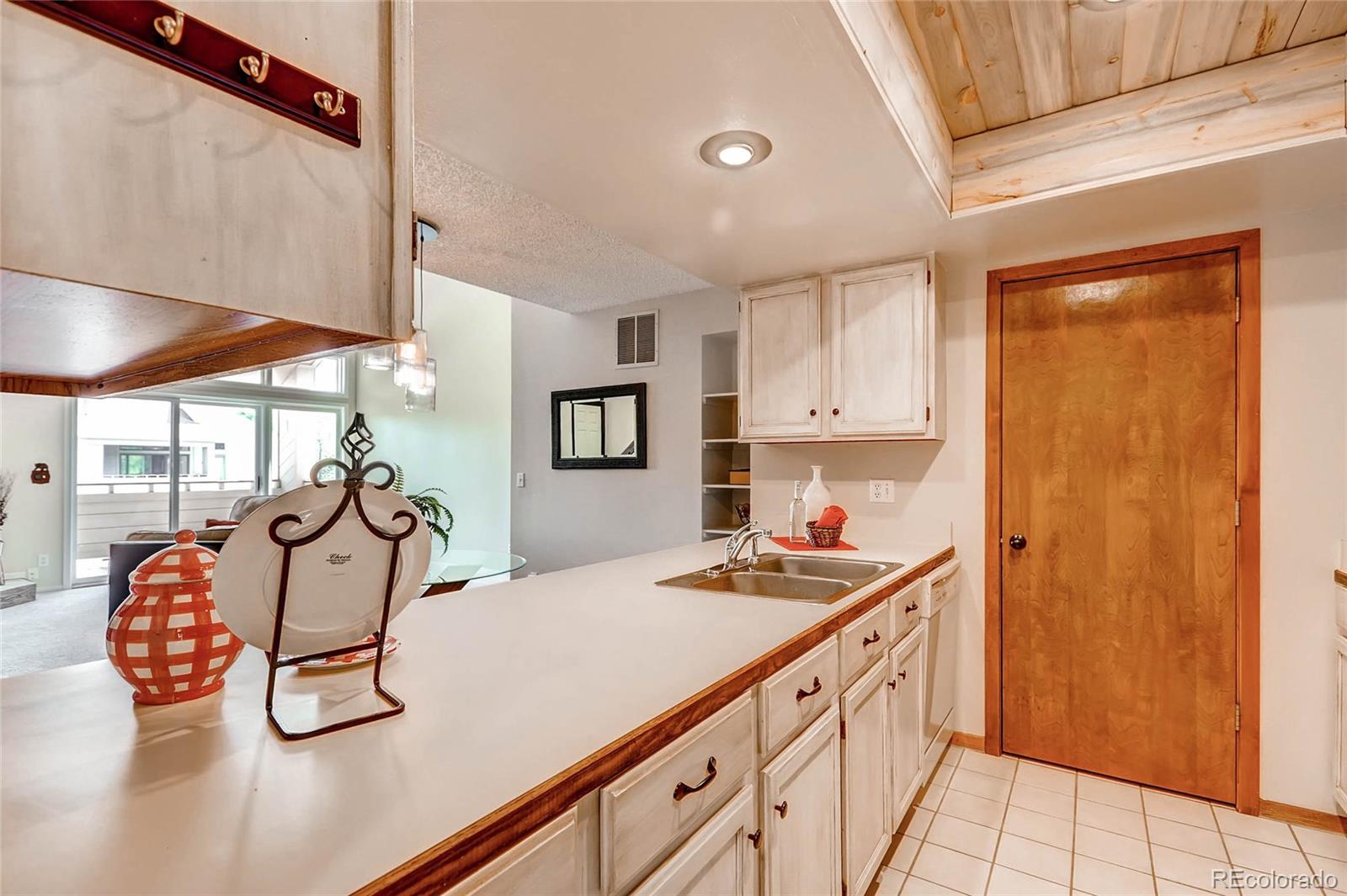 23587 Genesee Village Road, Unit F Golden, CO 80401 - Photo 9 of 23 Gallery Image 9