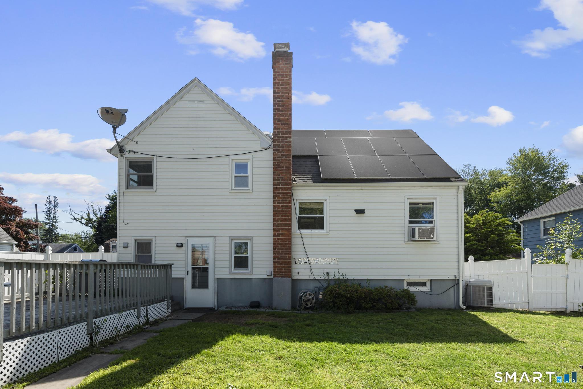 63 Bates Street Hartford, CT 06114 - Photo 31 of 37