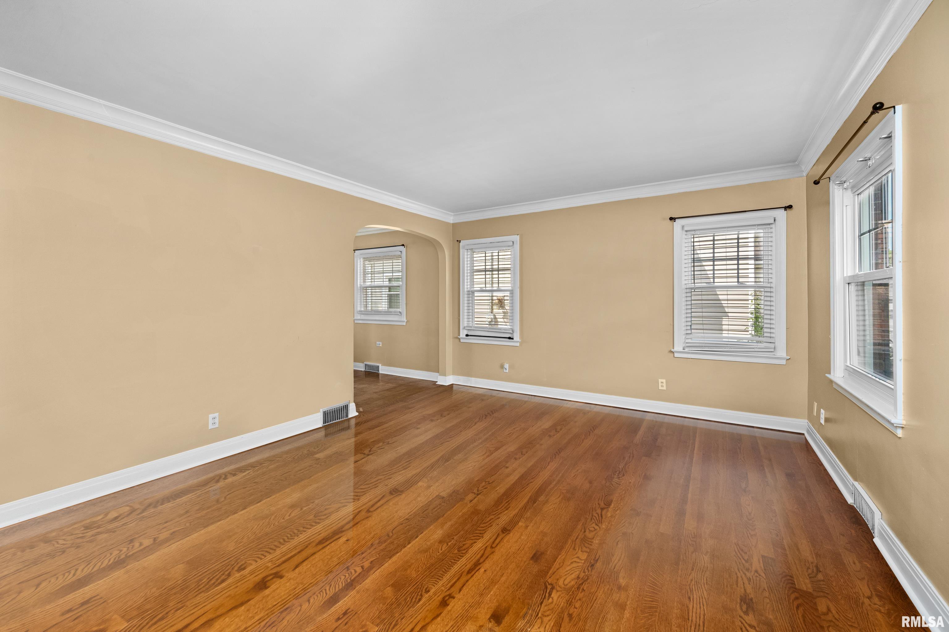 2518 30th Street Rock Island, IL 61201 - Photo 1 of 14