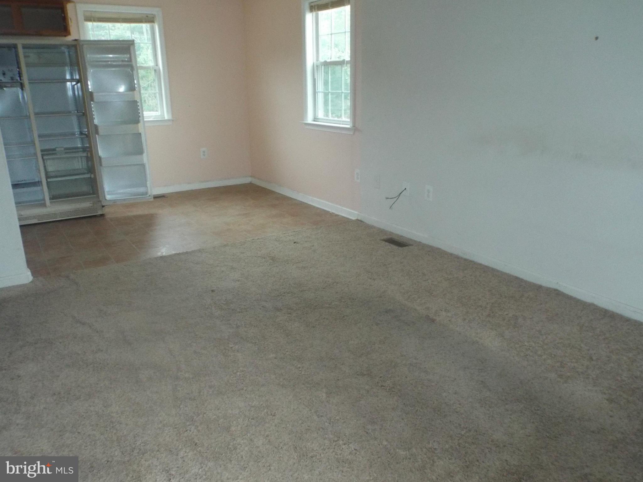 12068 Tower Road Unionville, VA 22567 - Photo 4 of 12 Living Room
