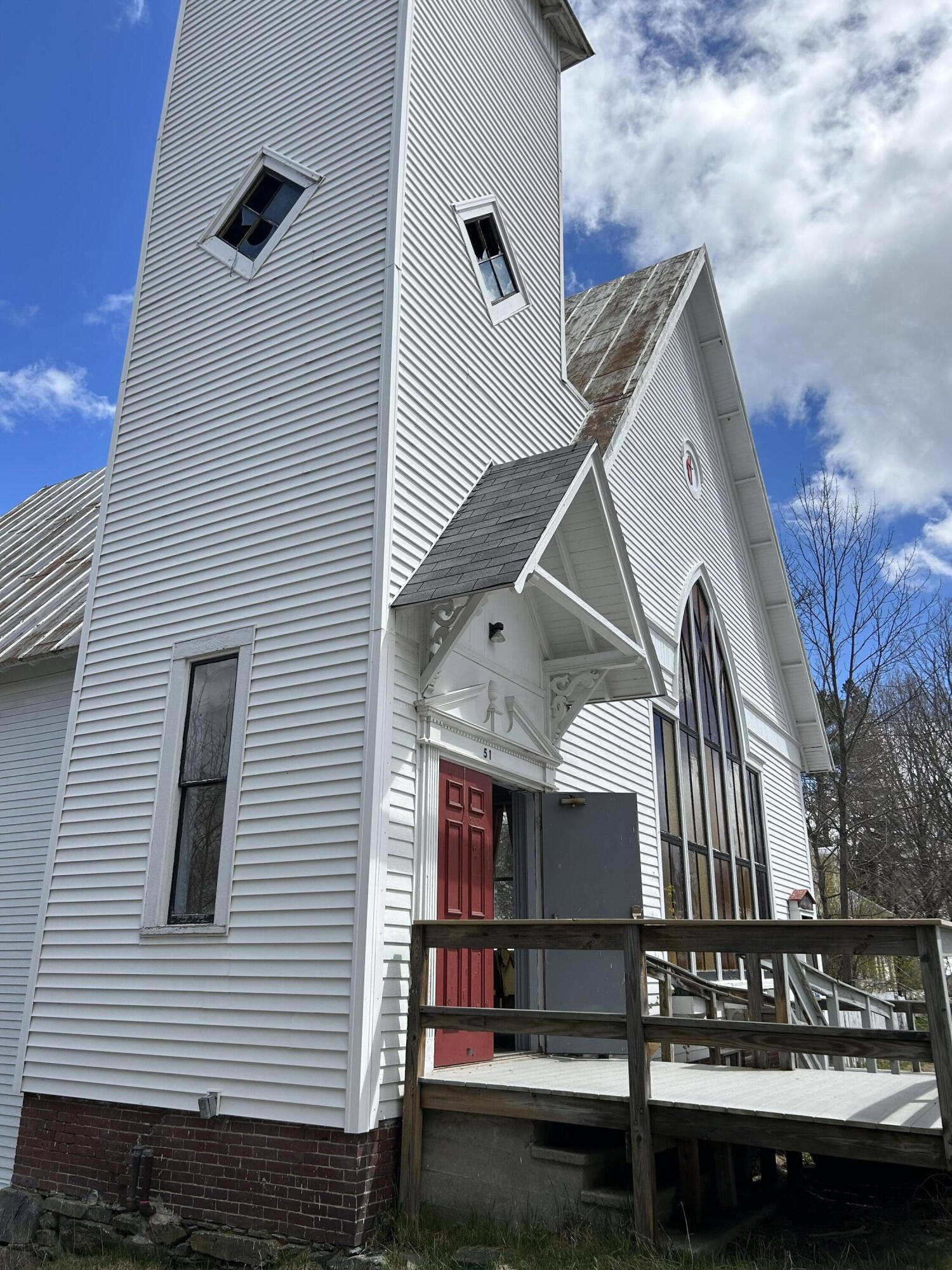 51 High Street Kingfield, ME 04947 - Photo 5 of 19 Main Entrance