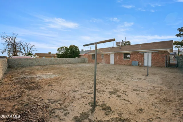 front view of house with a yard