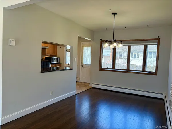 $4,650 | 14 Glendale Drive, Melville, NY 11747