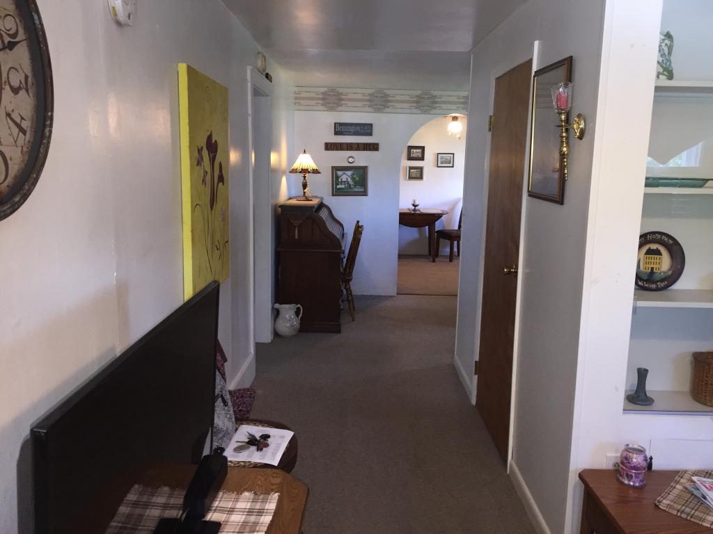903 County Street Bennington, VT 05201 - Photo 4 of 17 Gallery Image 4