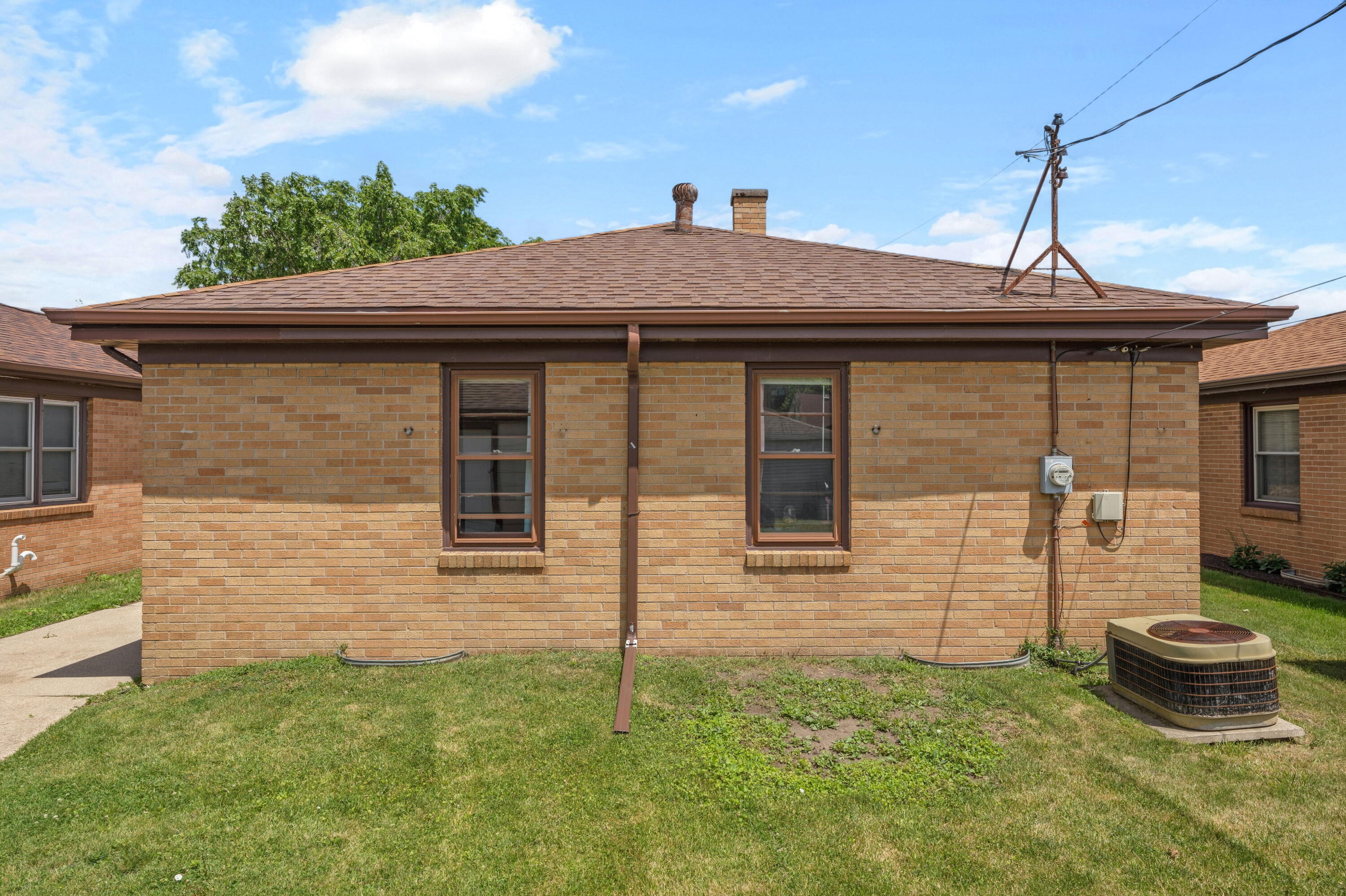 2621 Gilson Street Racine, WI 53403 - Photo 18 of 18 Rear Exterior