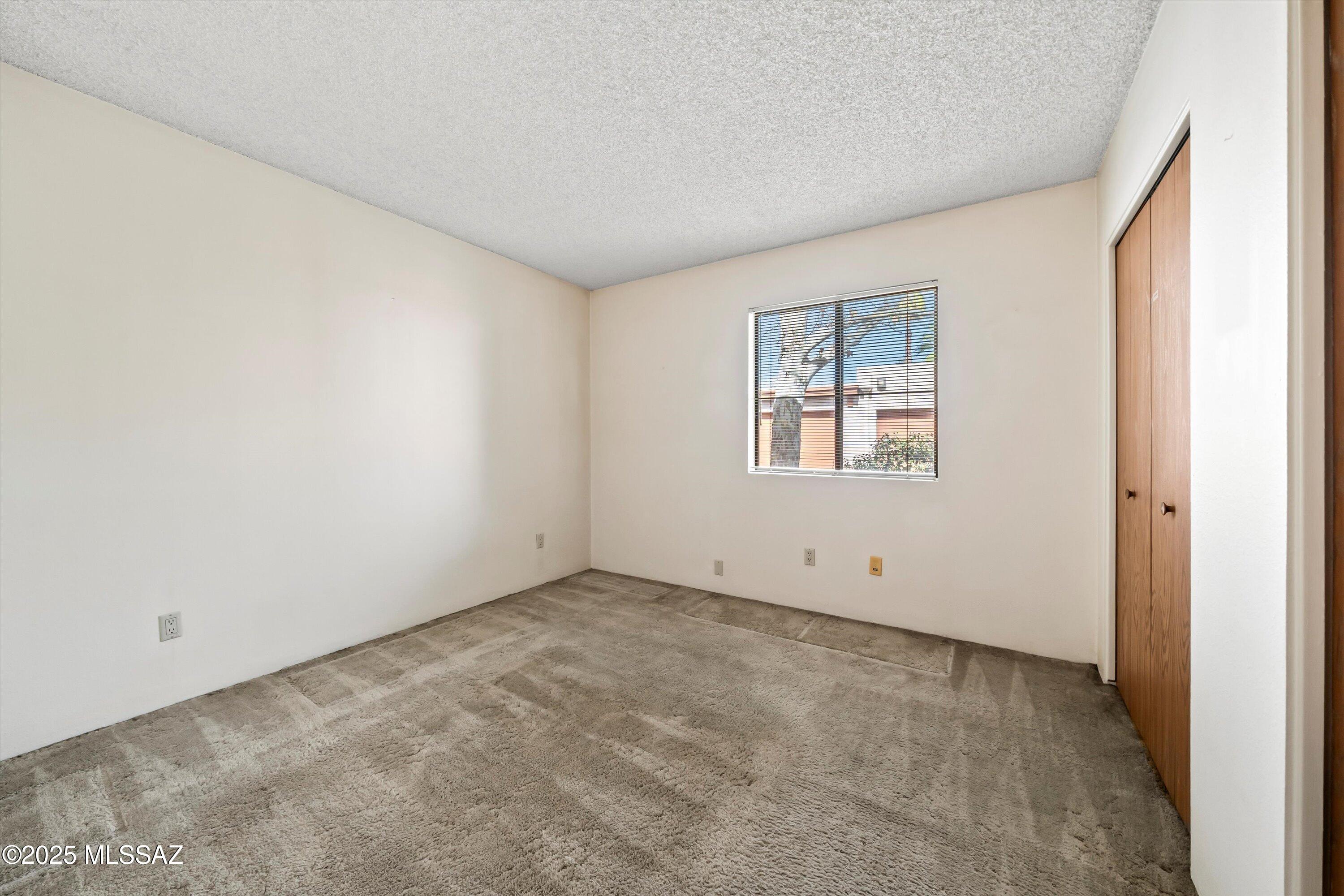 1949 North Swan Road, Unit 32 Tucson, AZ 85712 - Photo 18 of 24 Gallery Image 18