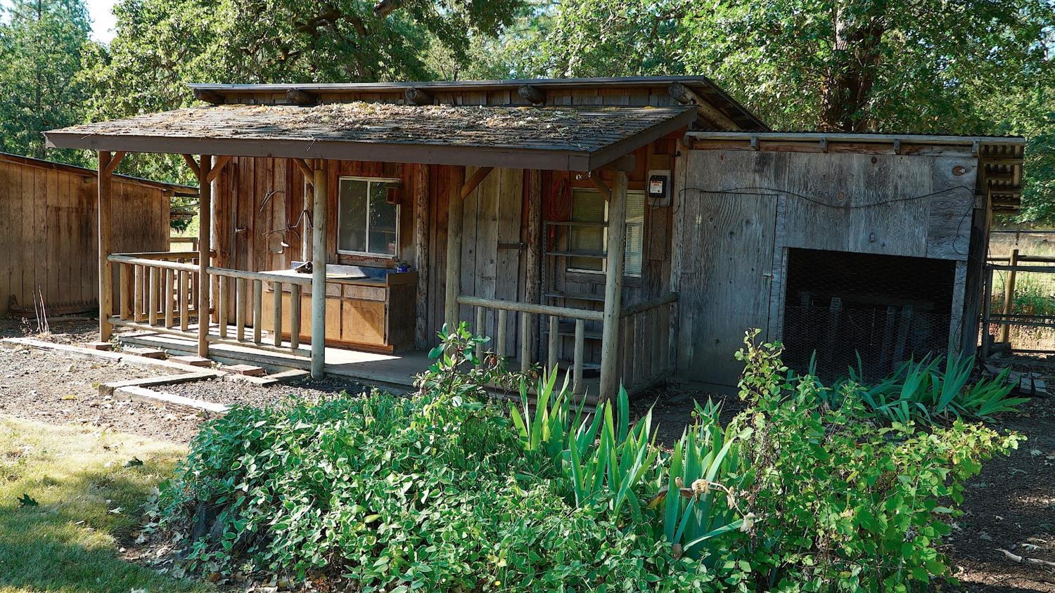 16400 Water Gap Road Williams, OR 97544 - Photo 11 of 33 Additional Photo