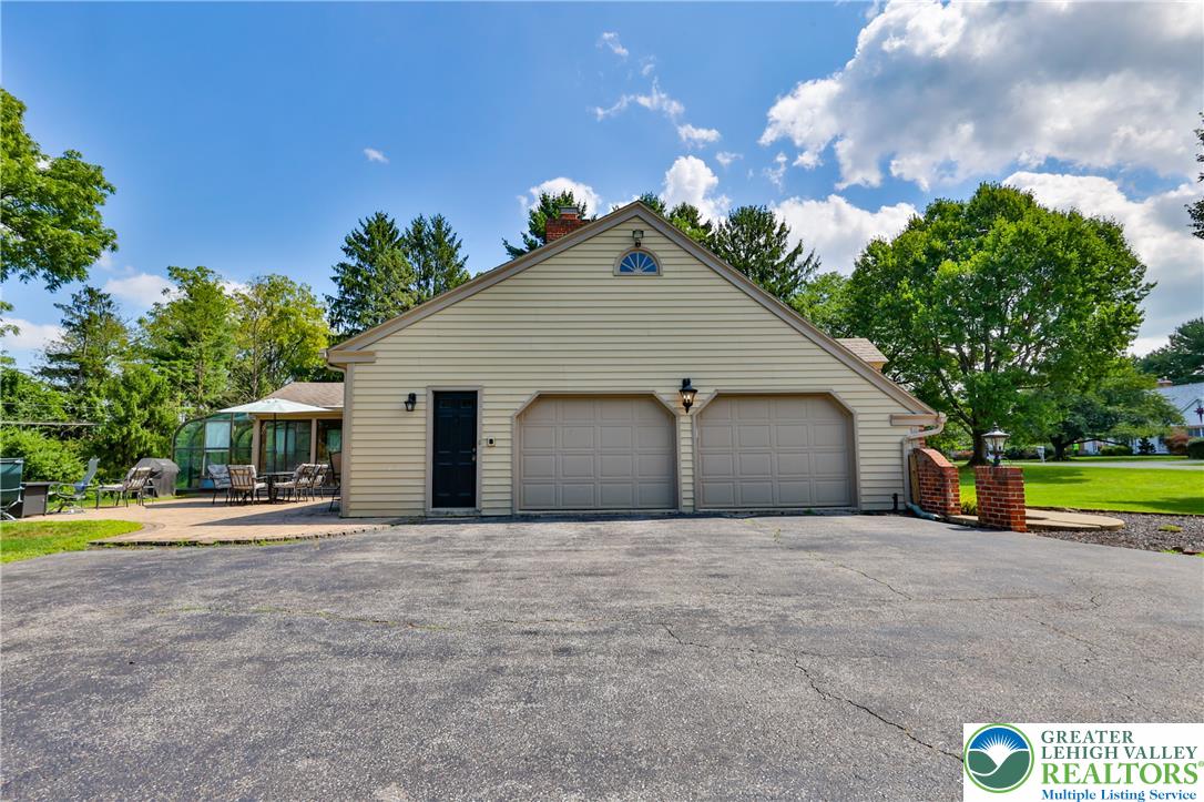 710 Wedgewood Road Bethlehem, PA 18017 - Photo 33 of 39 Gallery Image 33