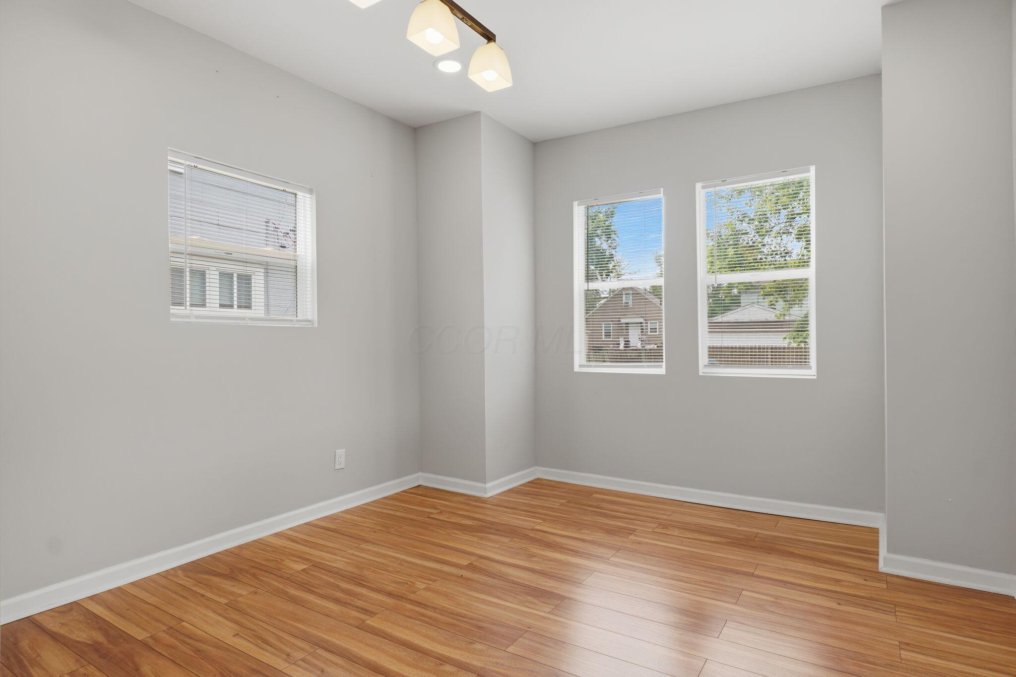 2525 Ridge Avenue Columbus, OH 43204 - Photo 17 of 67 17-web-or-mls-2525-ridge-ave