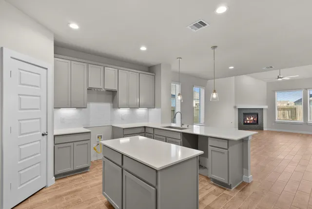 $375,990 | 53 Shining Pt Drive, Waller, TX 77484