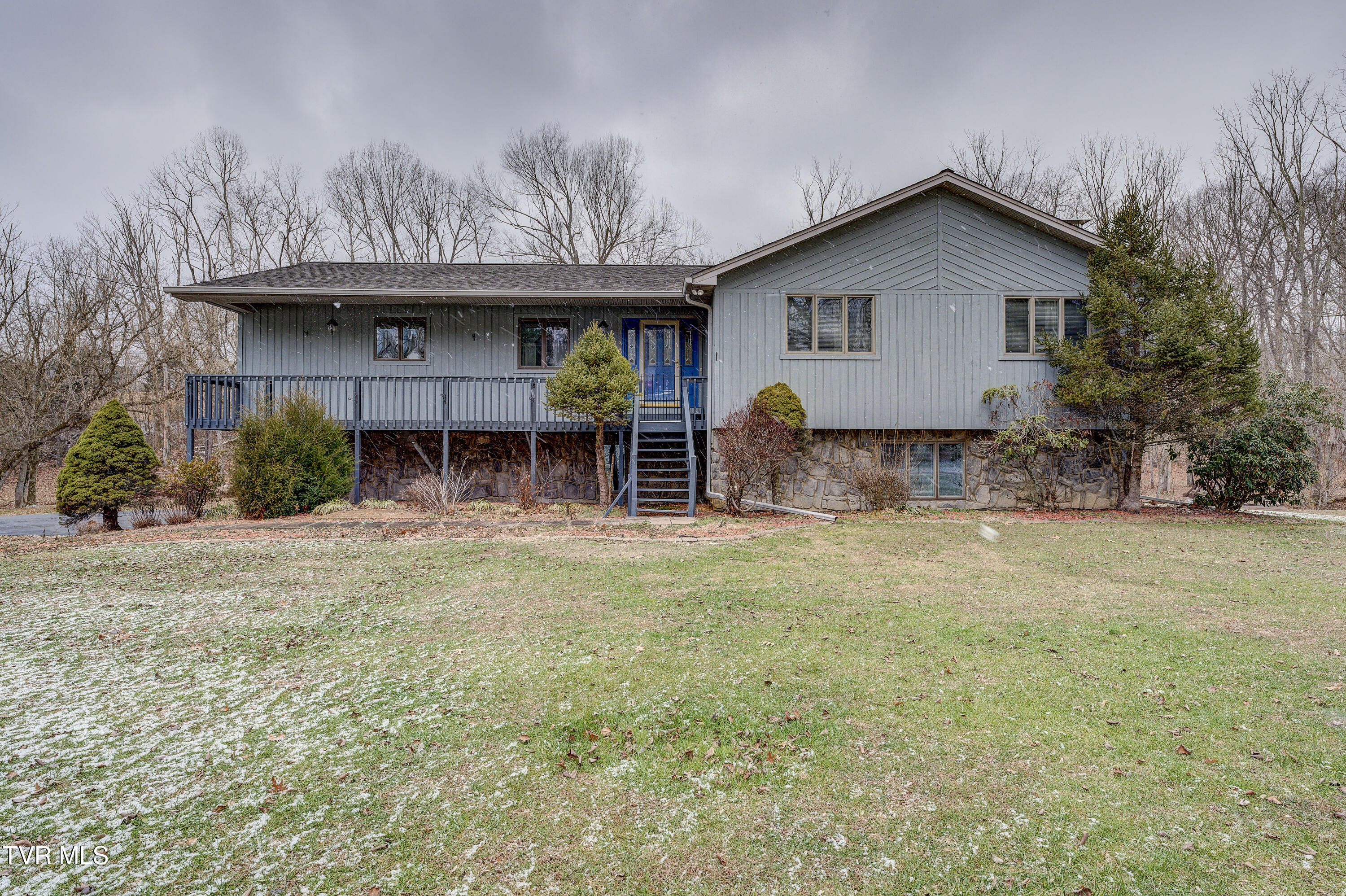 562 Fall Creek Road Blountville, TN 37617 - Photo 2 of 64 FallCreek--45