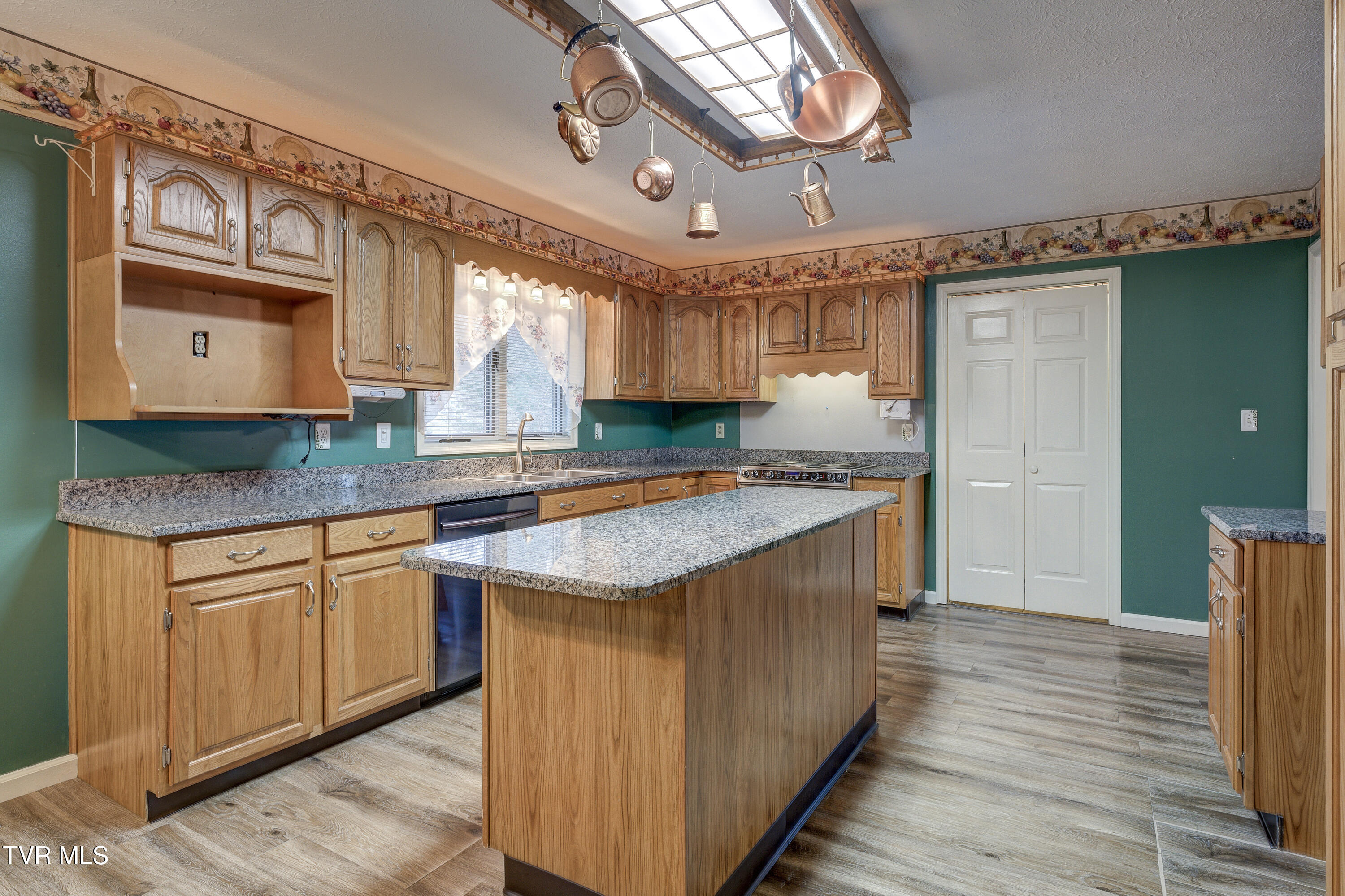562 Fall Creek Road Blountville, TN 37617 - Photo 8 of 64 FallCreek--3