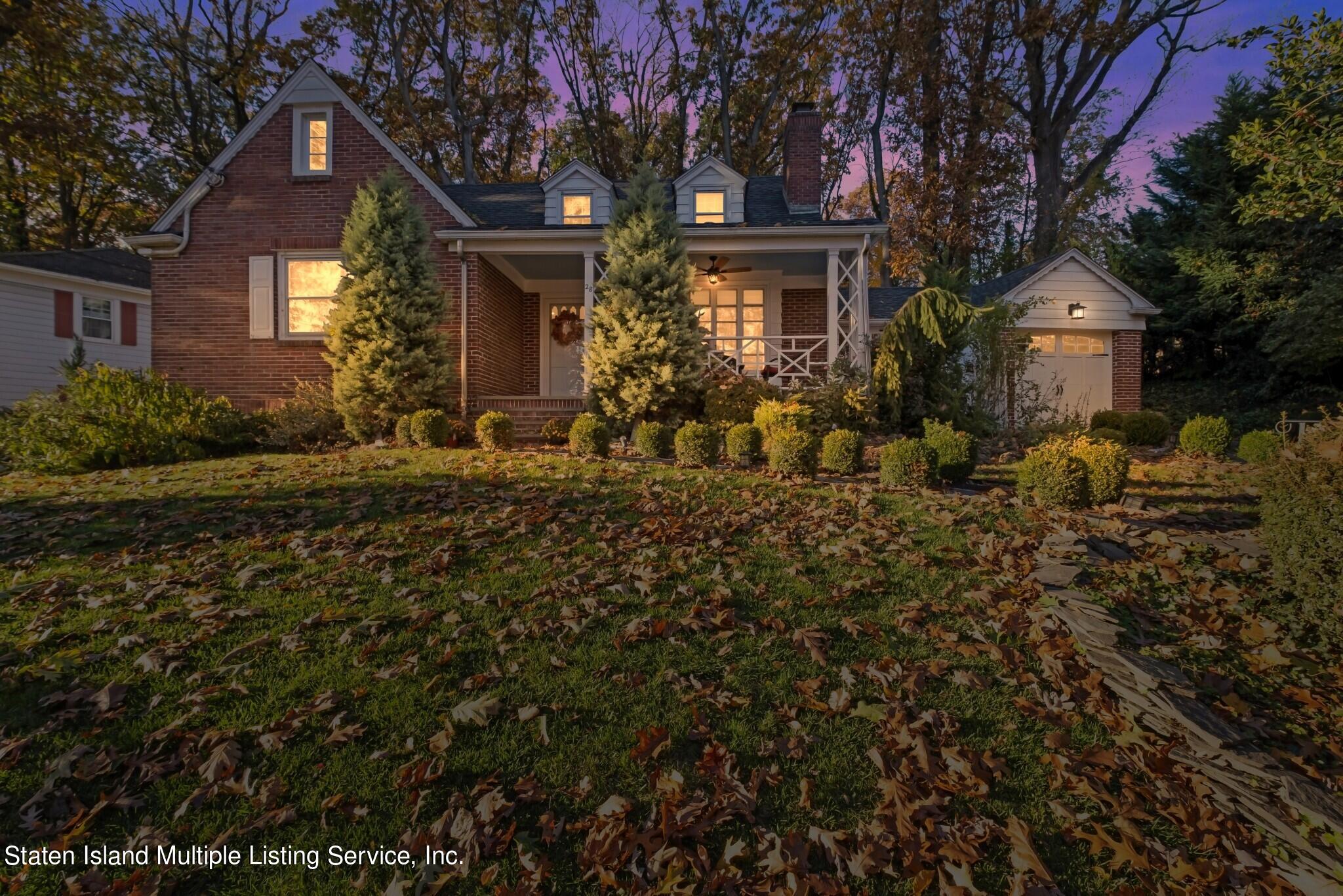 28 Inwood Road Staten Island, NY 10301 - Photo 1 of 26 DSCF9102-dusk