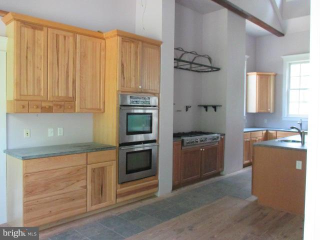 18250 Blue Ridge Mountain Road Bluemont, VA 20135 - Photo 6 of 30 Kitchen