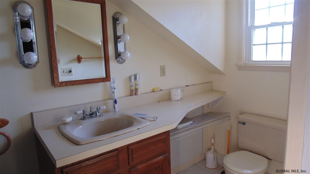 89 Vischer Ferry Road Rexford, NY 12148 - Photo 19 of 32 Photo 19