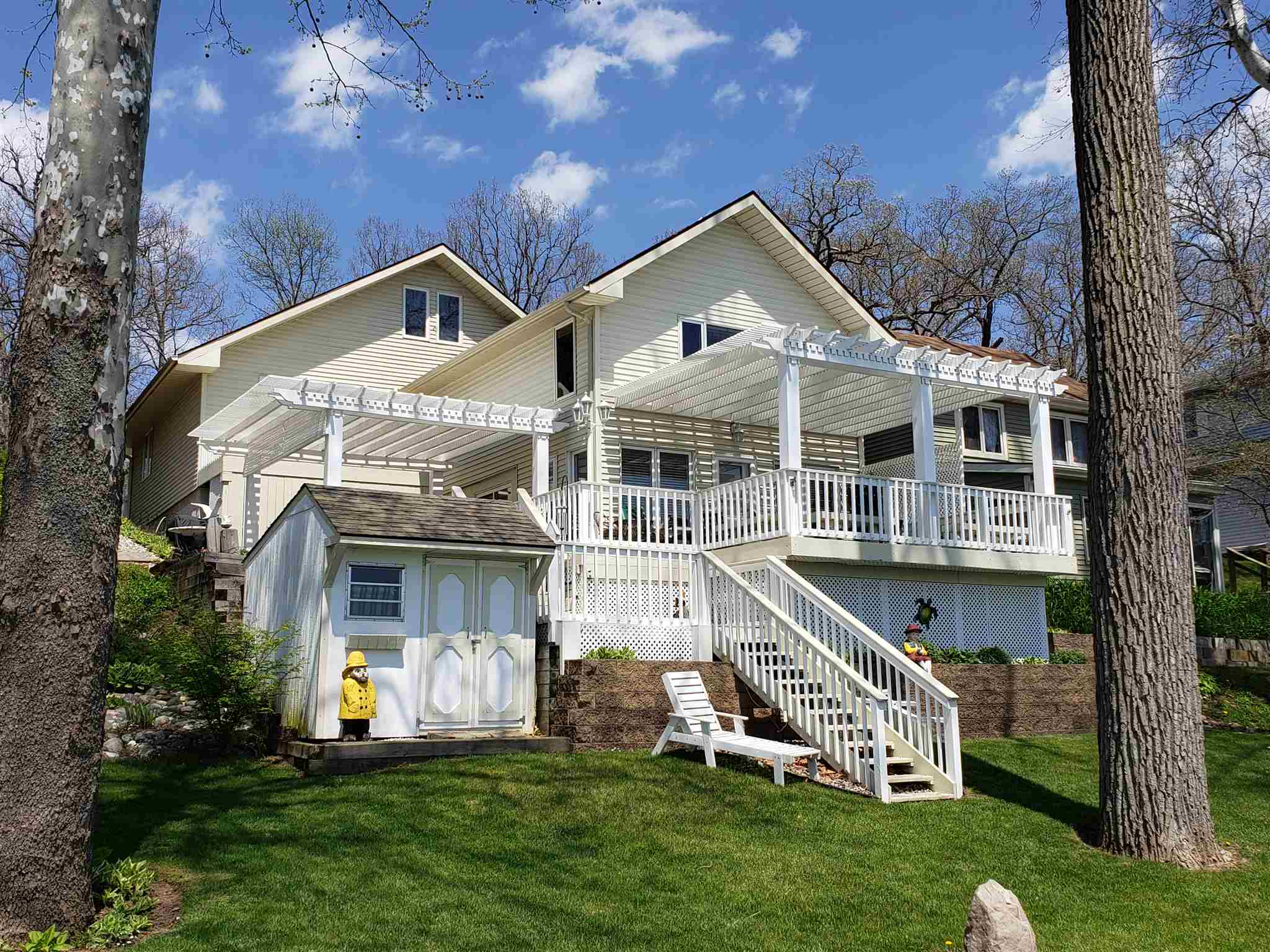 4373 North Sullivan Road Leesburg, IN 46538 - Photo 1 of 36 Gallery Image 1