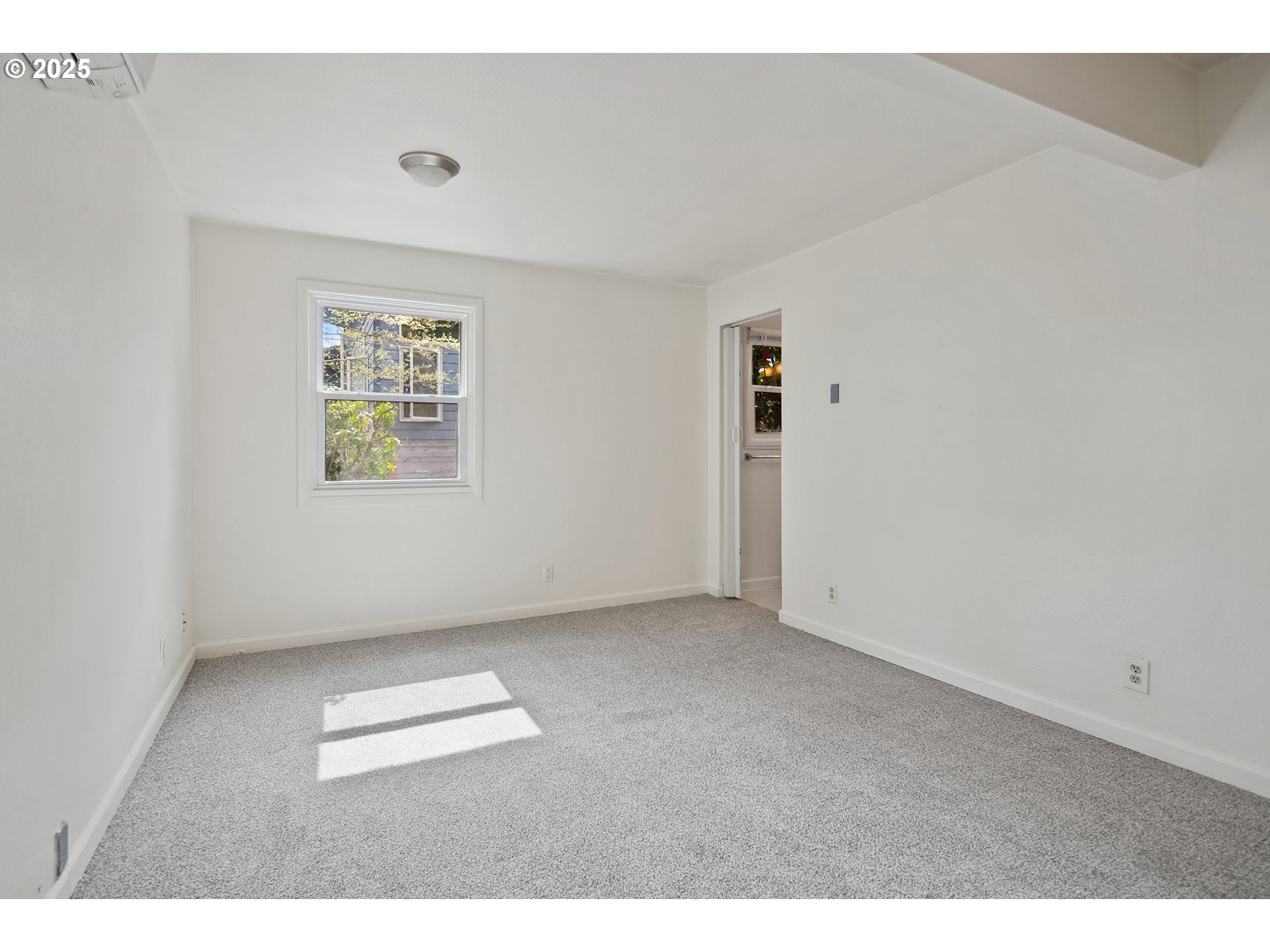 6816 Southwest Walnut Terrace Portland, OR 97223 - Photo 16 of 20 Gallery Image 16