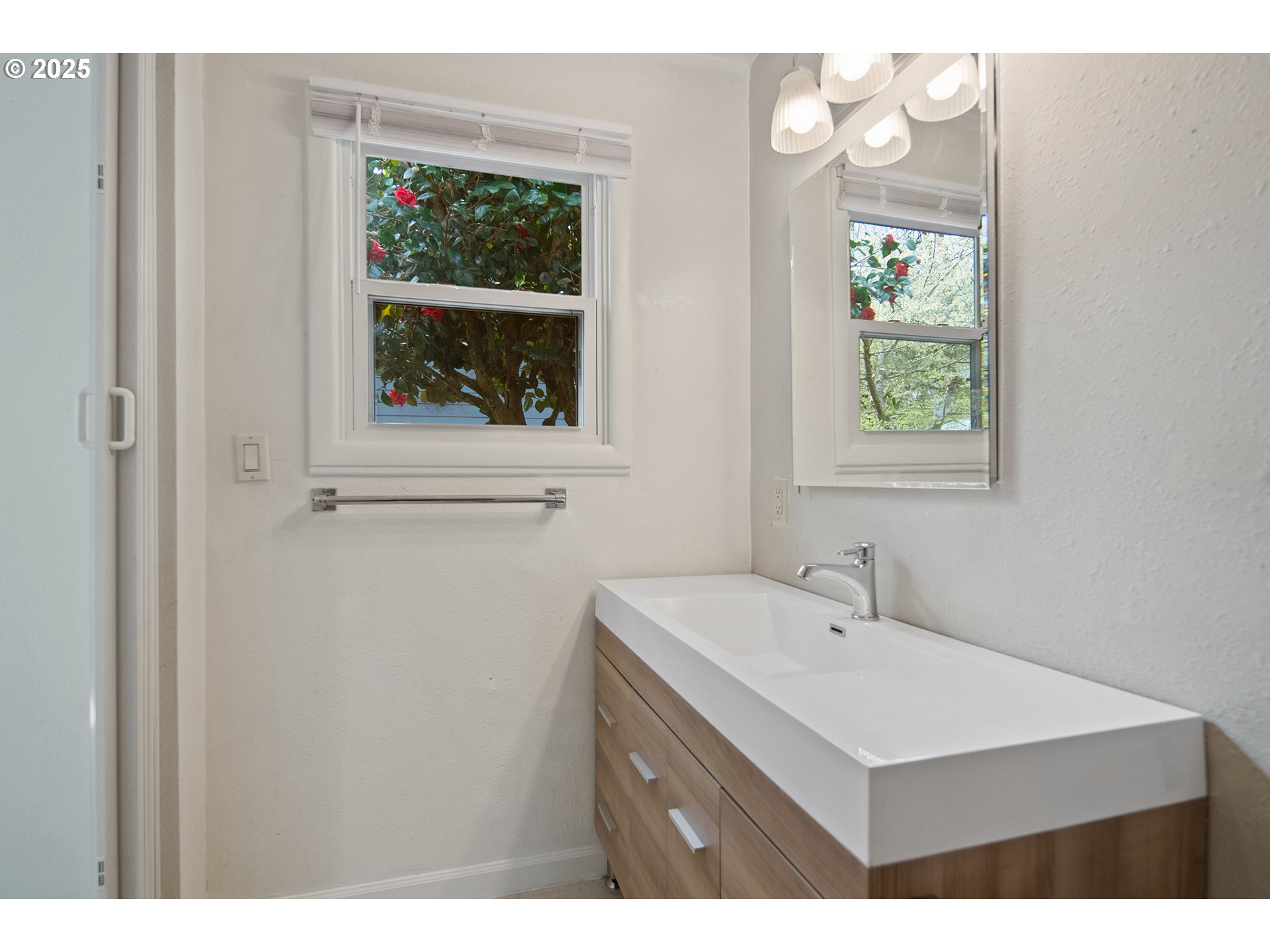 6816 Southwest Walnut Terrace Portland, OR 97223 - Photo 19 of 20 Gallery Image 19