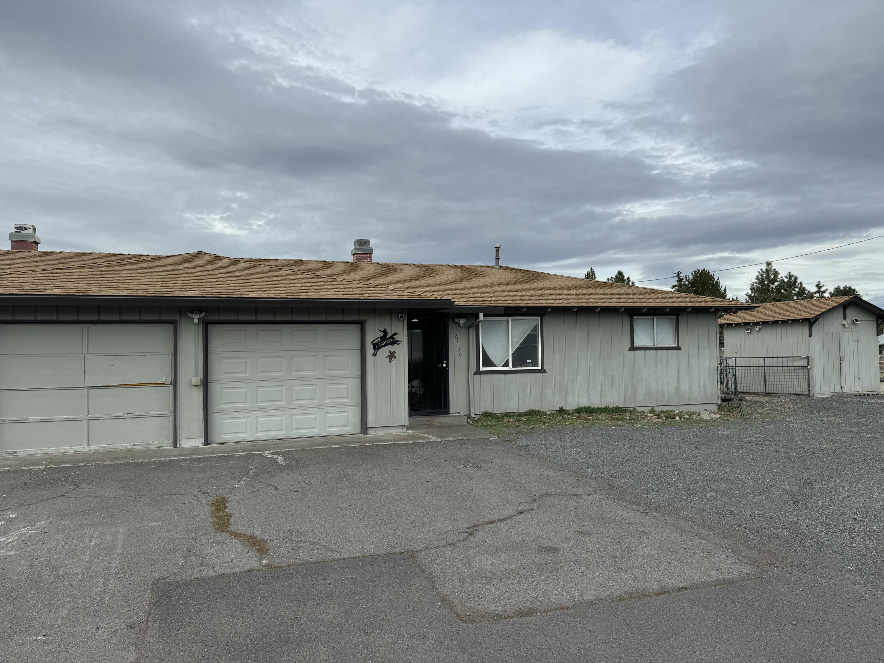 21130 Southeast Reed Market Road Bend, OR 97702 - Photo 3 of 26