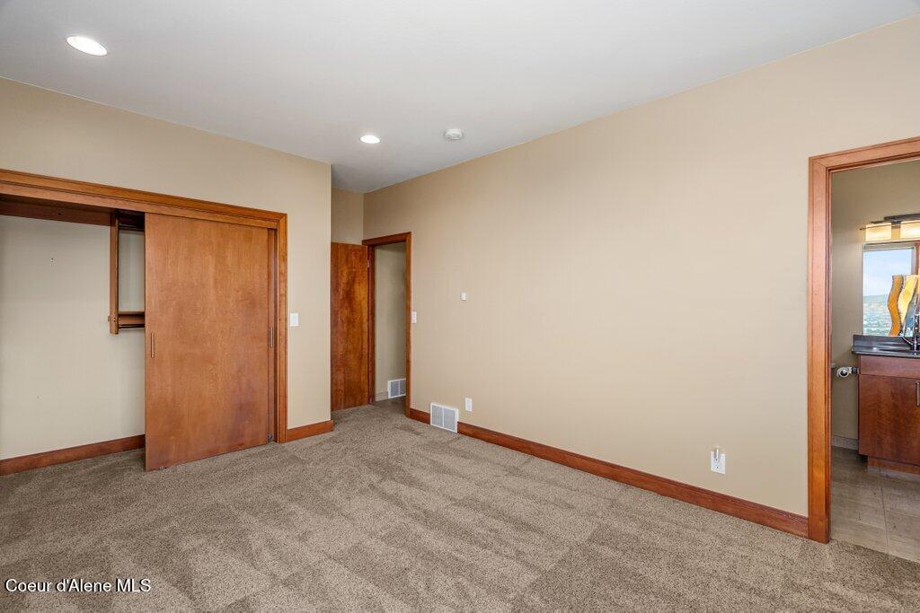 1035 South Valleyview Road Post Falls, ID 83854 - Photo 53 of 92 Main Floor Ensuite