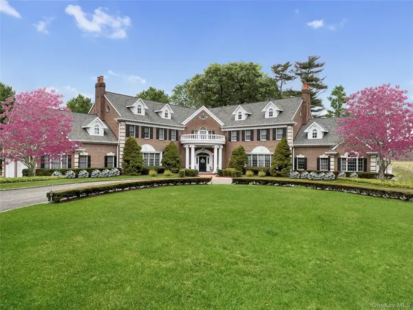 $5,695,000 | 85 11th Street, Garden City, NY 11530