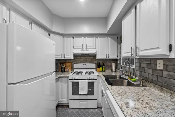 $325,000 | 436 Hunt Avenue, Hamilton, NJ 08610