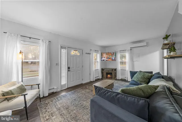 $339,900 | 436 Hunt Avenue, Hamilton, NJ 08610