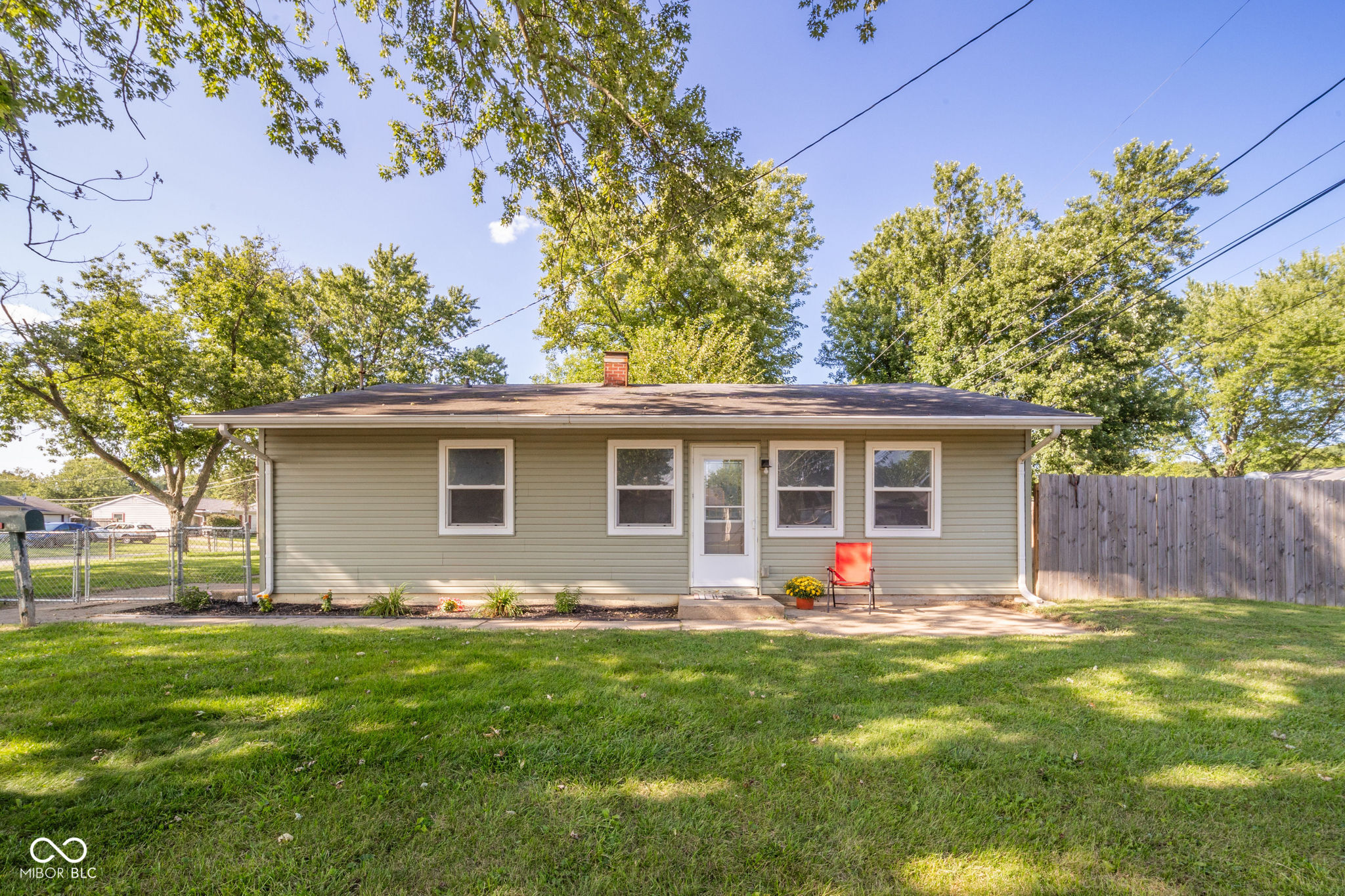 404 Ellerdale Road Chesterfield, IN 46017 - Photo 1 of 22 Gallery Image 1