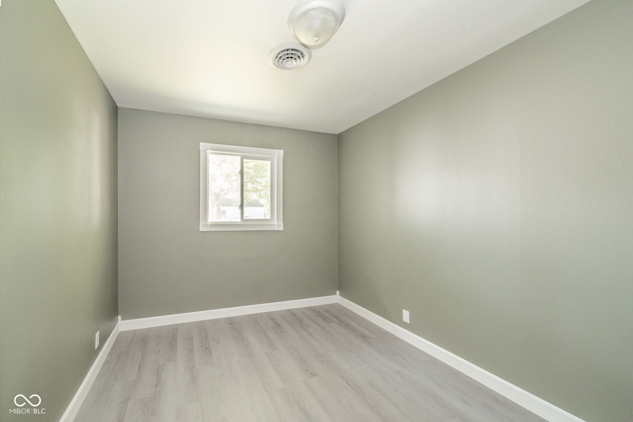 404 Ellerdale Road Chesterfield, IN 46017 - Photo 13 of 22 Gallery Image 13