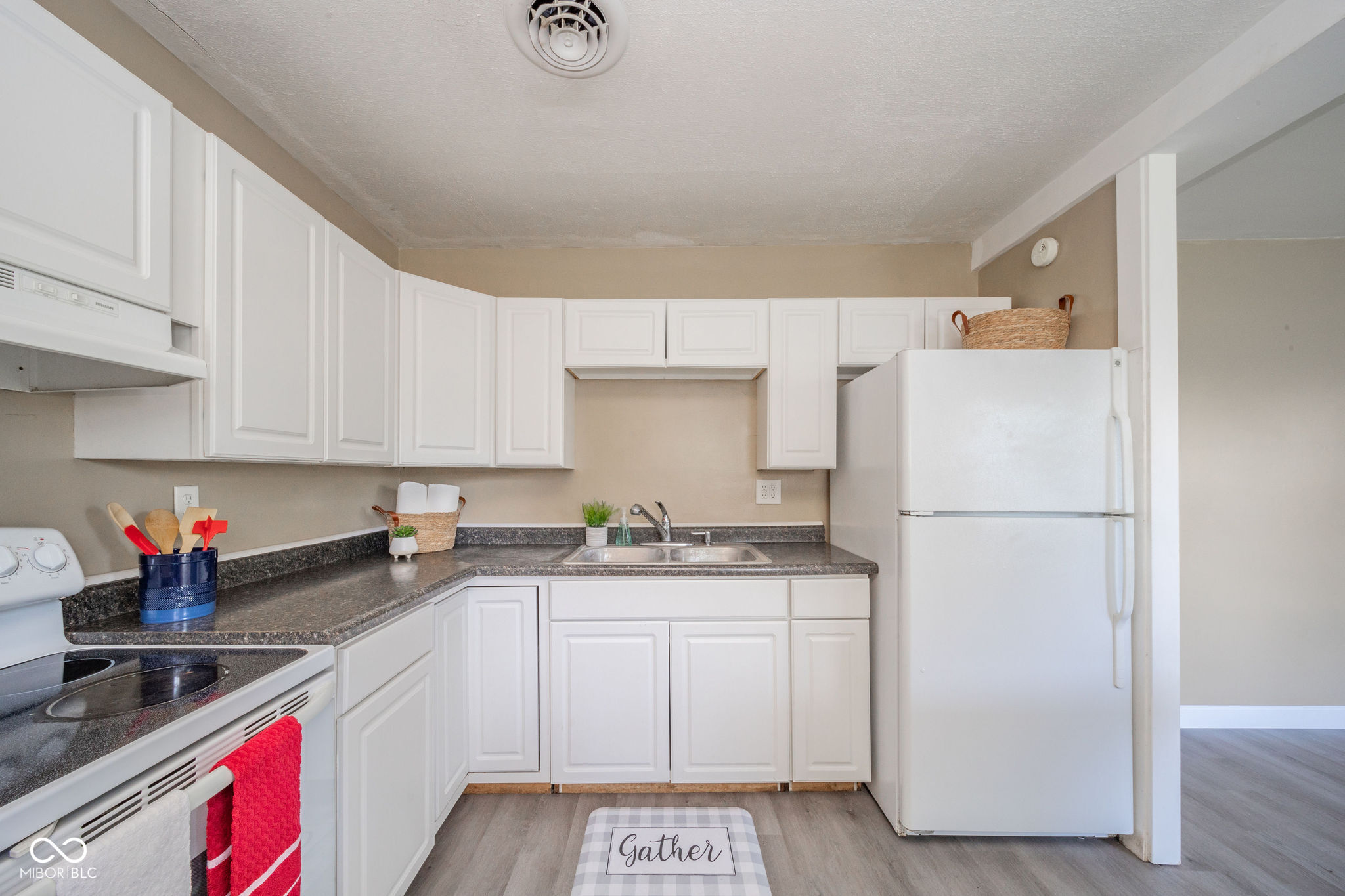 404 Ellerdale Road Chesterfield, IN 46017 - Photo 9 of 22 Gallery Image 9