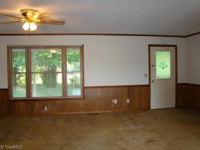 5146 Gracewood Road Ramseur, NC 27316 - Photo 2 of 16 Living Room.