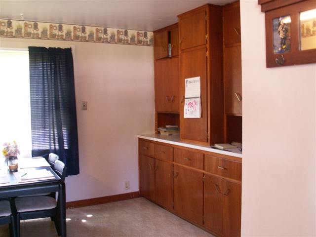 14021 78th Avenue West Taylor Ridge, IL 61284 - Photo 5 of 12 Gallery Image 5