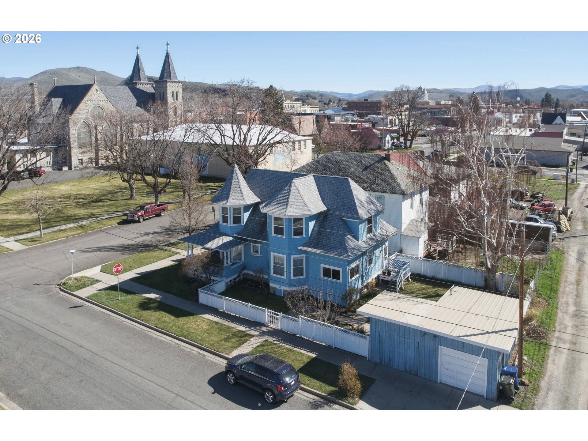 2291 2nd Street Baker City, OR 97814 - Photo 2 of 48 a picture of a city