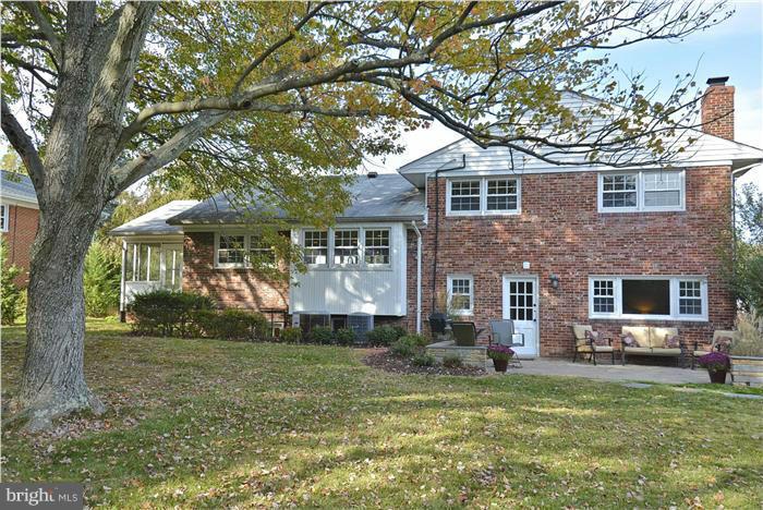 809 Winhall Way Silver Spring, MD 20904 - Photo 2 of 27 Exterior (Rear)