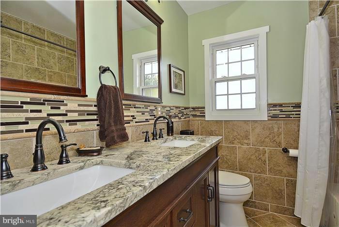 809 Winhall Way Silver Spring, MD 20904 - Photo 12 of 27 Bath